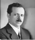 Edward BERNAYS